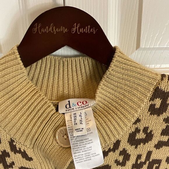 New Denim & Co Women Animal Jacquard Poncho Tan Brown Sz XL Button Front Cape U3 - Picture 9 of 11